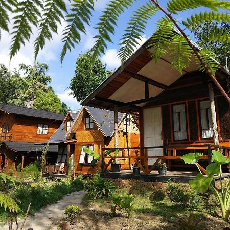 Canyon Jungle Stay Bukittinggi Exterior photo