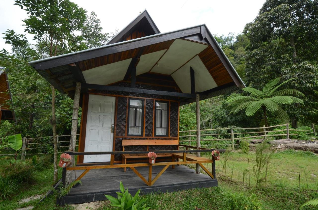 Canyon Jungle Stay Bukittinggi Exterior photo