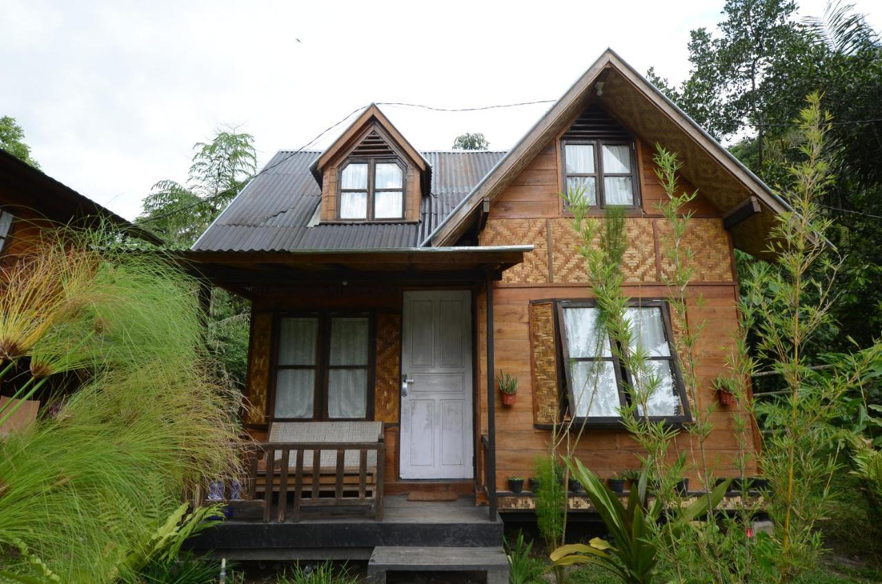 Canyon Jungle Stay Bukittinggi Exterior photo