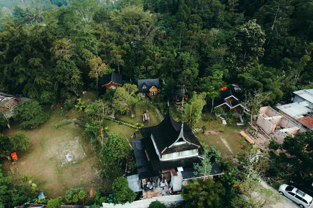 Canyon Jungle Stay Bukittinggi Exterior photo